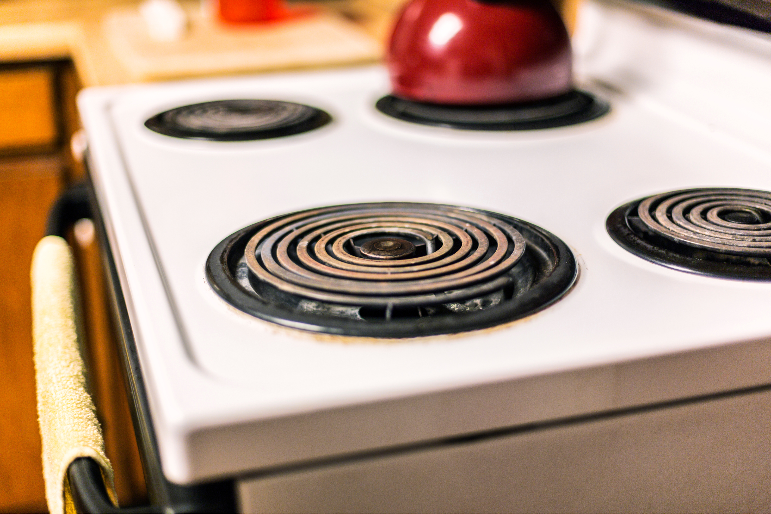How to Clean Your Oven and Stovetop